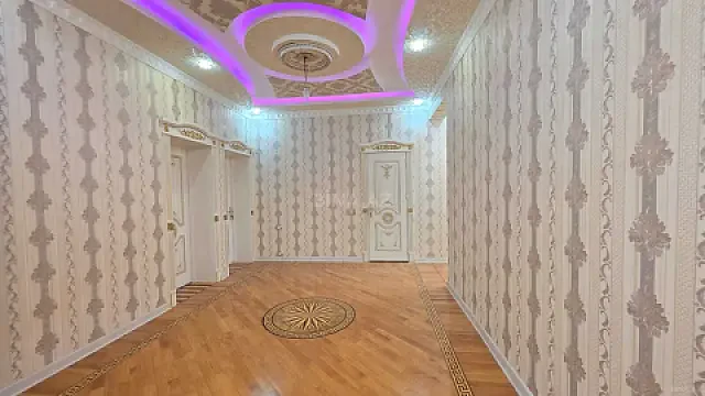 Satılır 3 otaqlı mənzil 147 m²