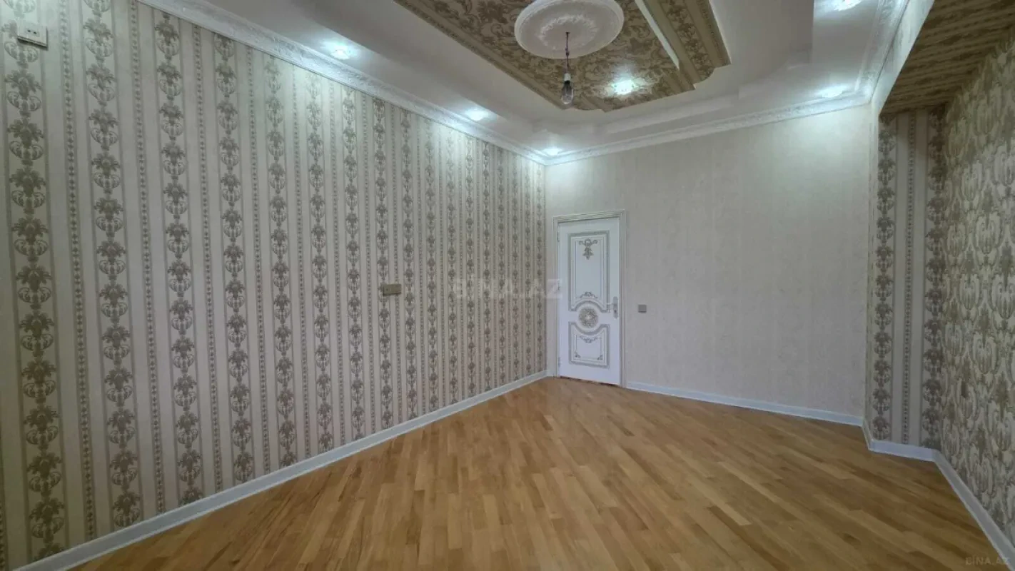Satılır 3 otaqlı mənzil 147 m²