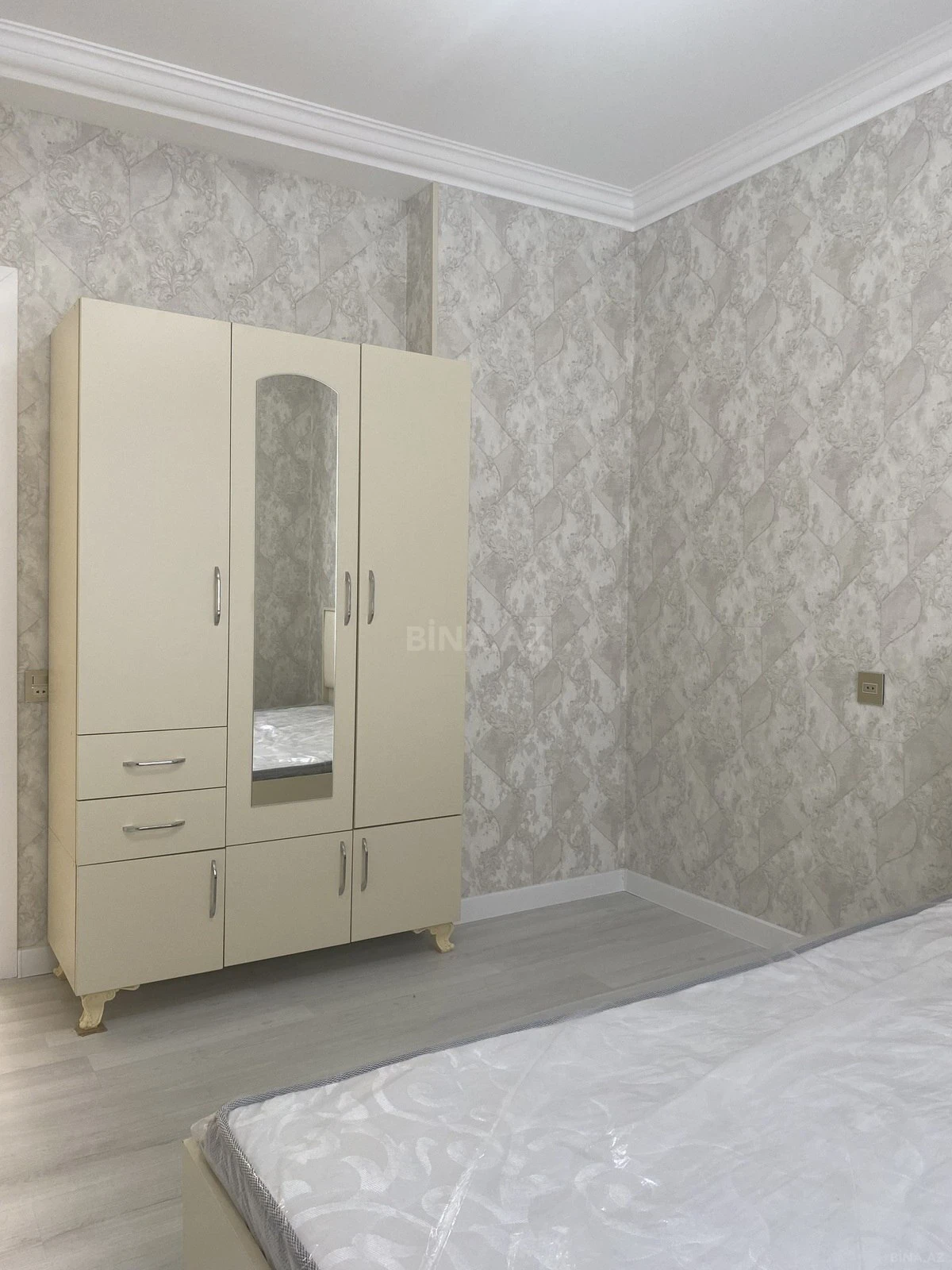 Satılır 3 otaqlı mənzil 60 m²