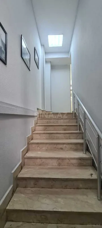Kirayə verilir 7 otaqlı ofis 270 m²