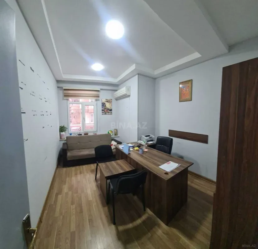 Kirayə verilir 7 otaqlı ofis 270 m²