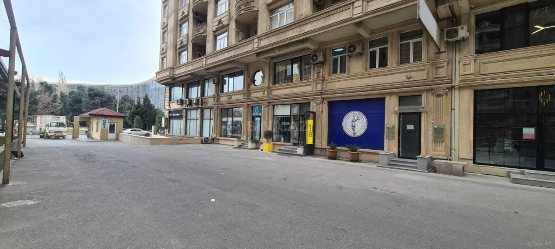 Kirayə verilir 7 otaqlı ofis 270 m²