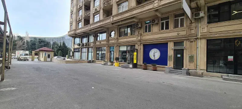 Kirayə verilir 7 otaqlı ofis 270 m²