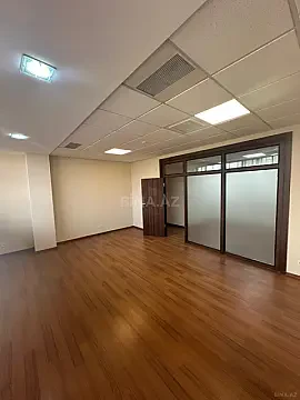 Kirayə verilir 4 otaqlı ofis 150 m²