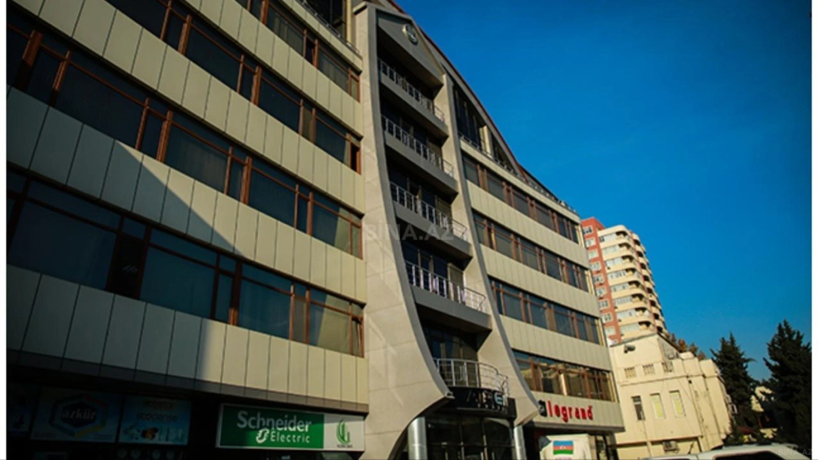 Kirayə verilir 4 otaqlı ofis 150 m²