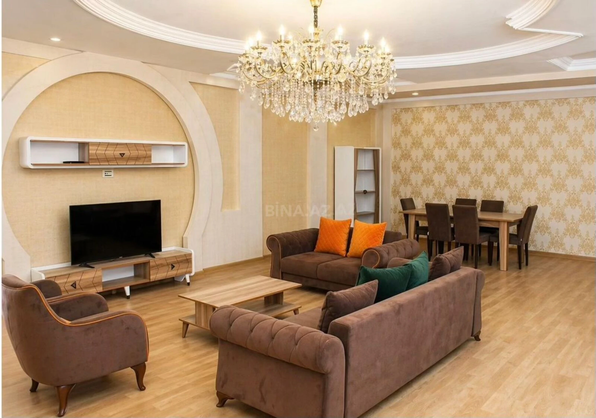 Satılır 4 otaqlı mənzil 220 m²