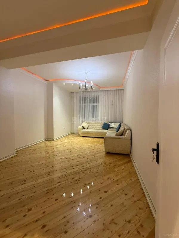 Satılır 2 otaqlı mənzil 73 m²