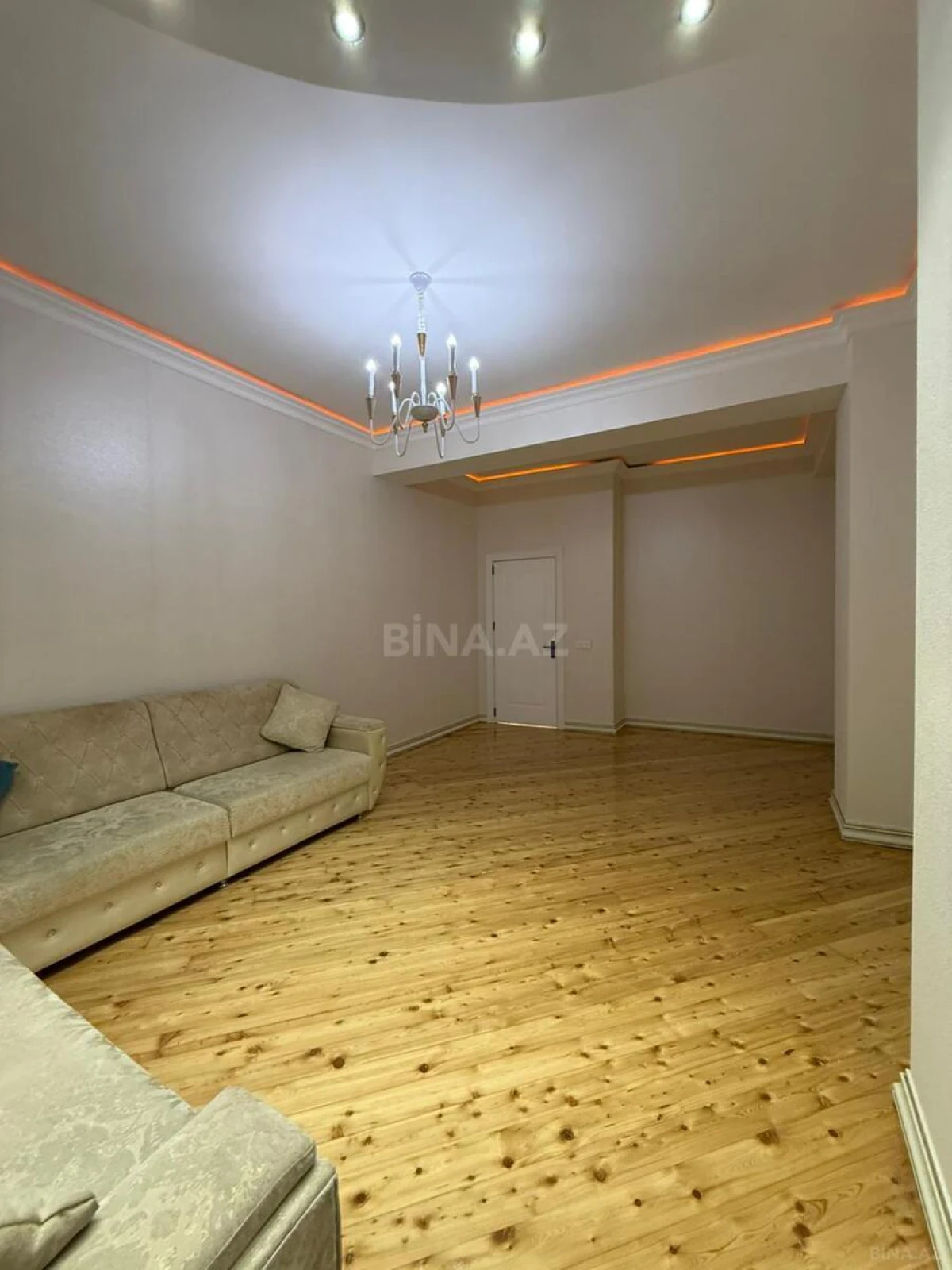 Satılır 2 otaqlı mənzil 73 m²