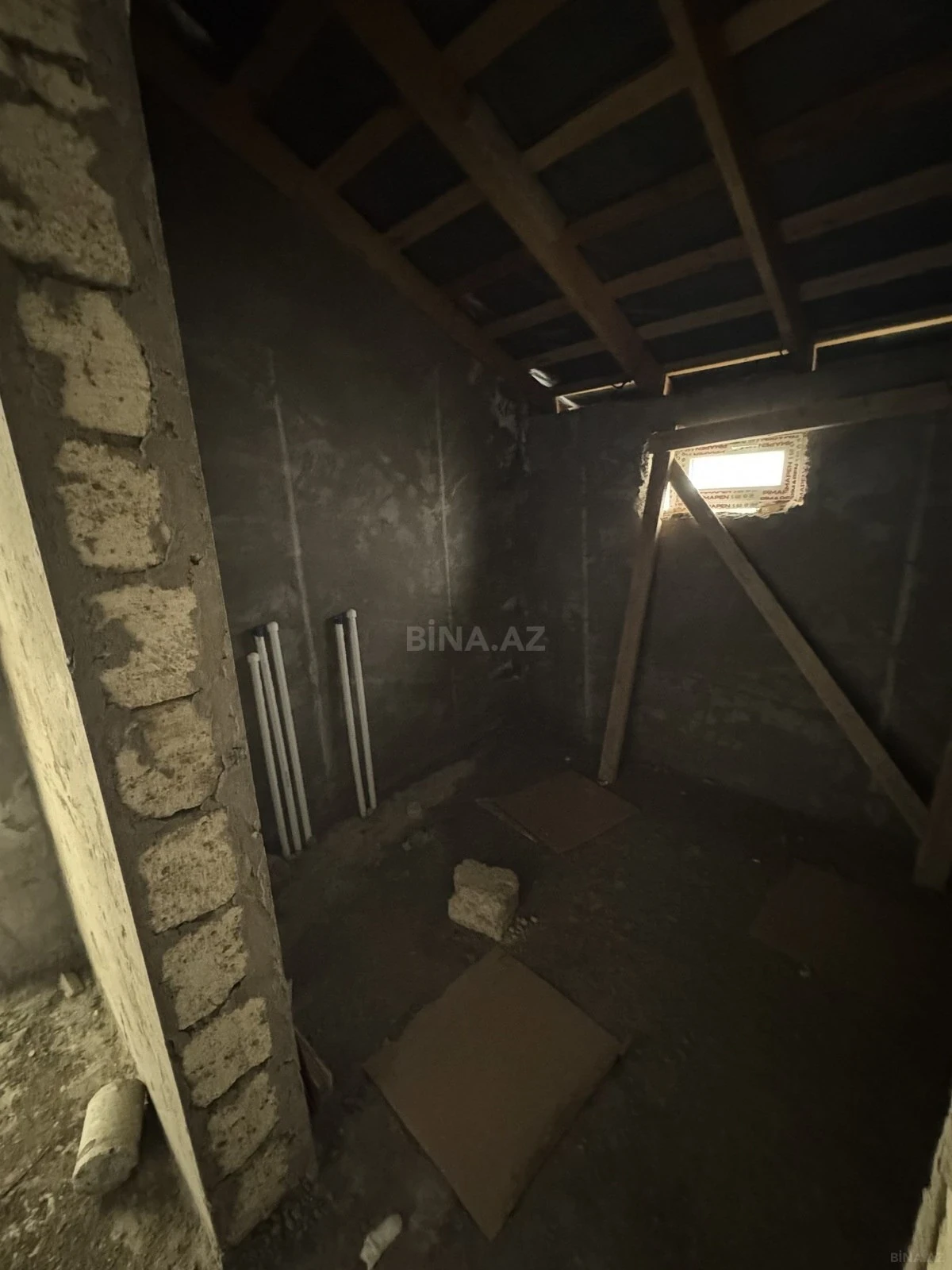 Satılır 8 otaqlı həyət evi 504 m²