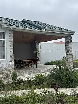 Satılır 8 otaqlı həyət evi 504 m²