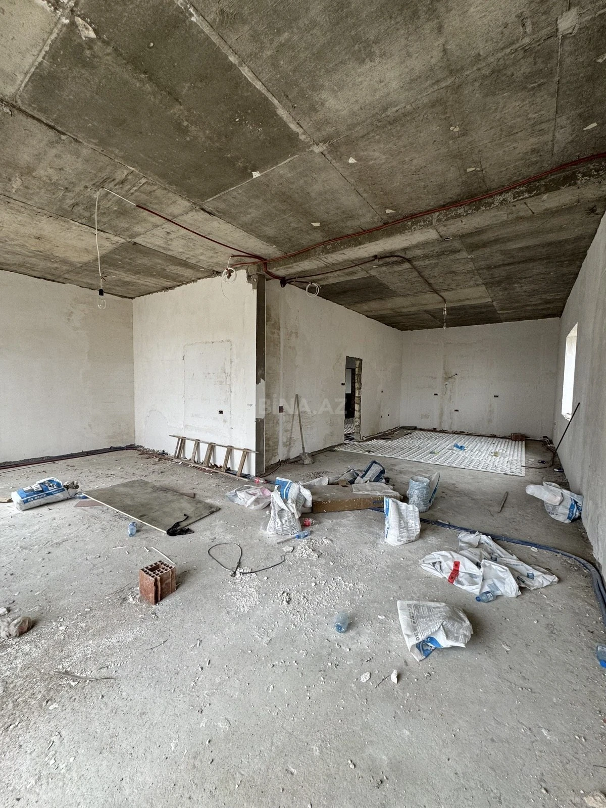 Satılır 8 otaqlı həyət evi 504 m²