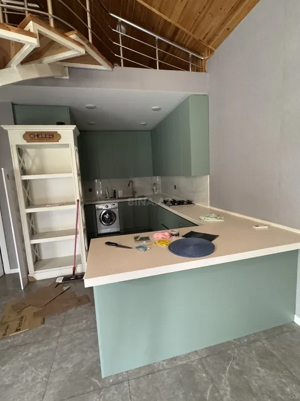 Satılır 8 otaqlı həyət evi 504 m²