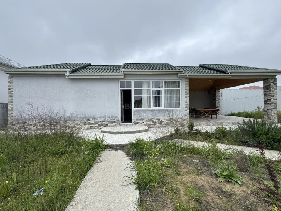 Satılır 8 otaqlı həyət evi 504 m²