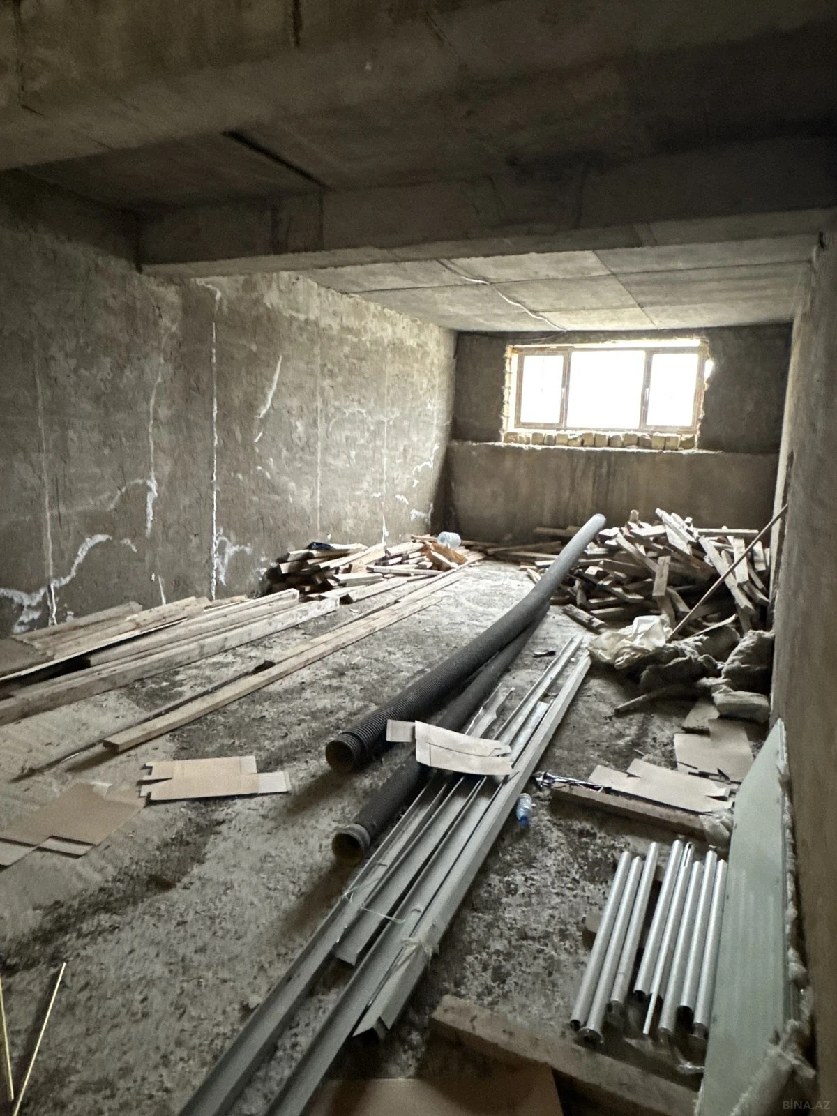 Satılır 8 otaqlı həyət evi 504 m²