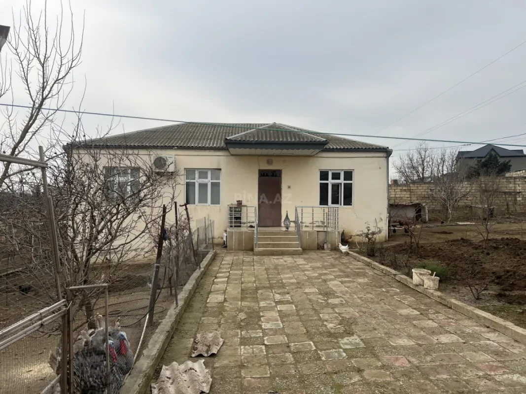 Kirayə verilir 4 otaqlı həyət evi 120 m²