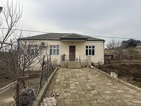 Kirayə verilir 4 otaqlı həyət evi 120 m²