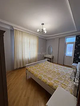 Kirayə verilir 2 otaqlı mənzil 80 m²
