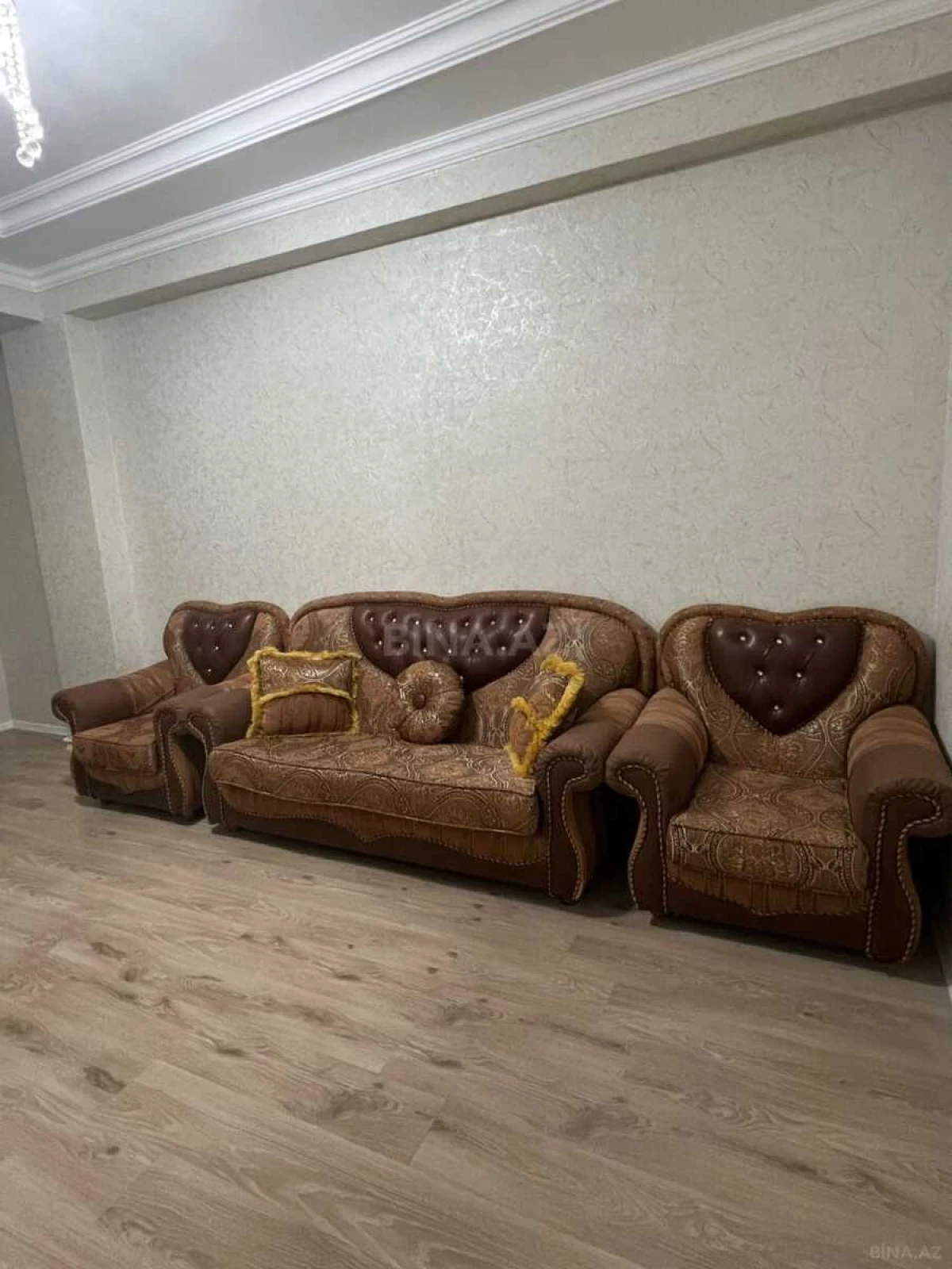 Satılır 2 otaqlı mənzil 63 m²