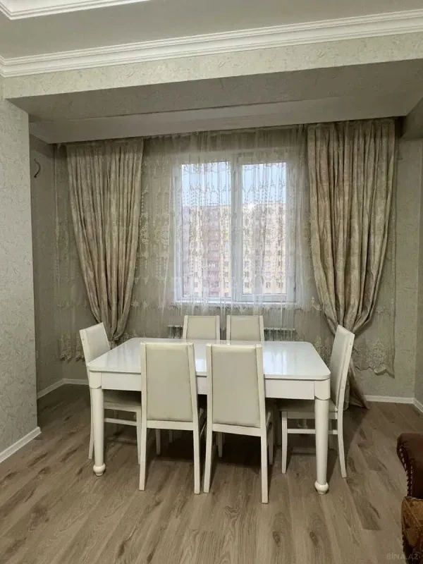 Satılır 2 otaqlı mənzil 63 m²