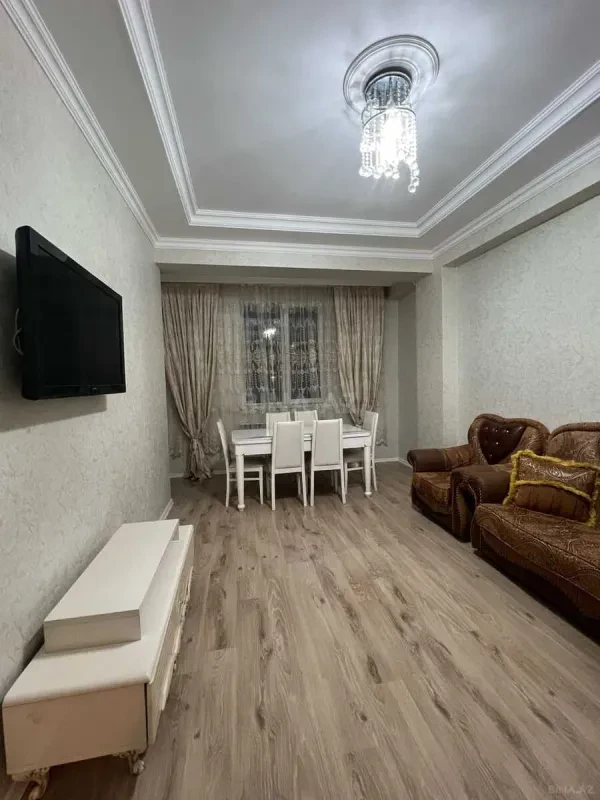 Satılır 2 otaqlı mənzil 63 m²