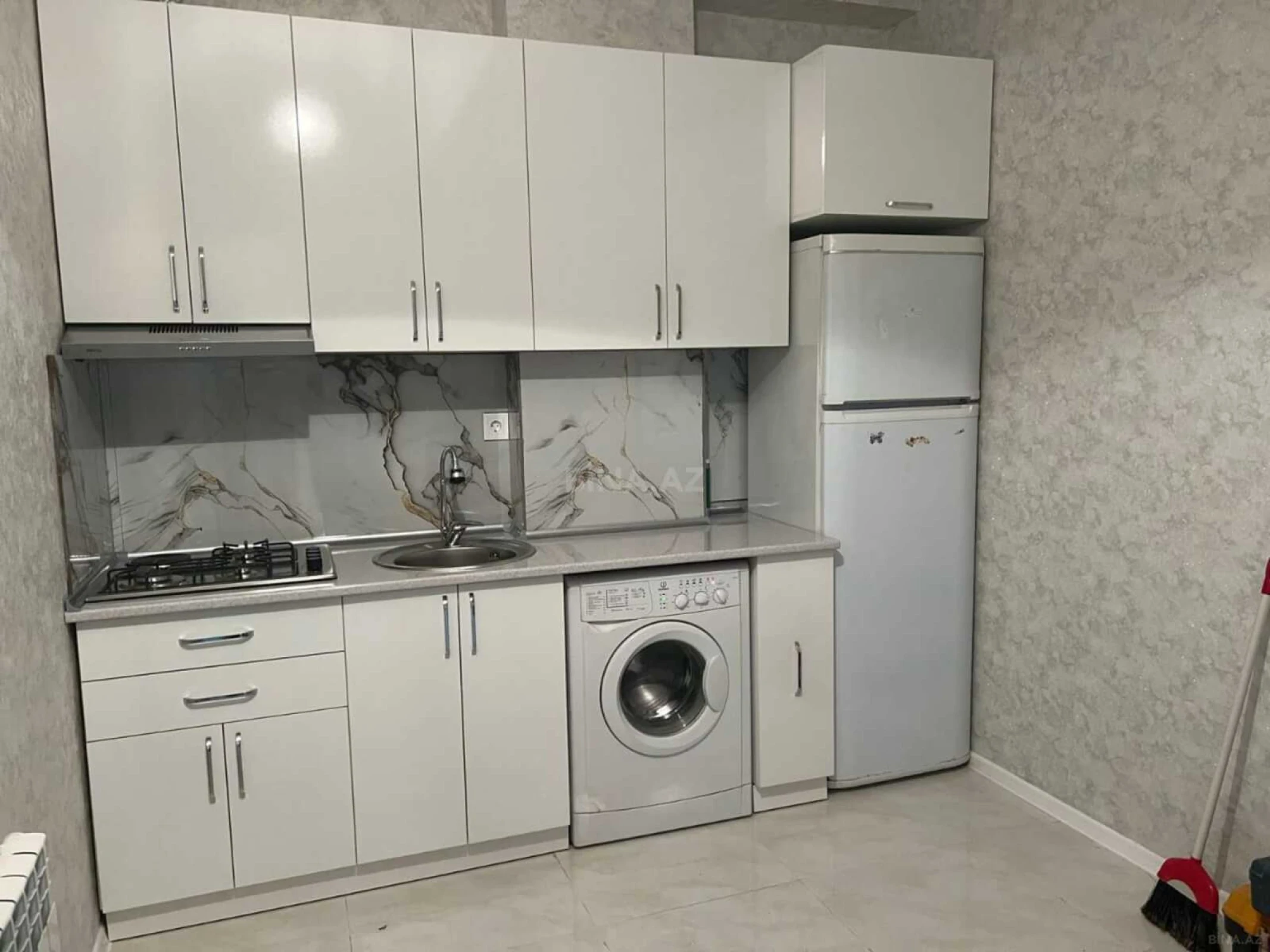 Satılır 2 otaqlı mənzil 63 m²
