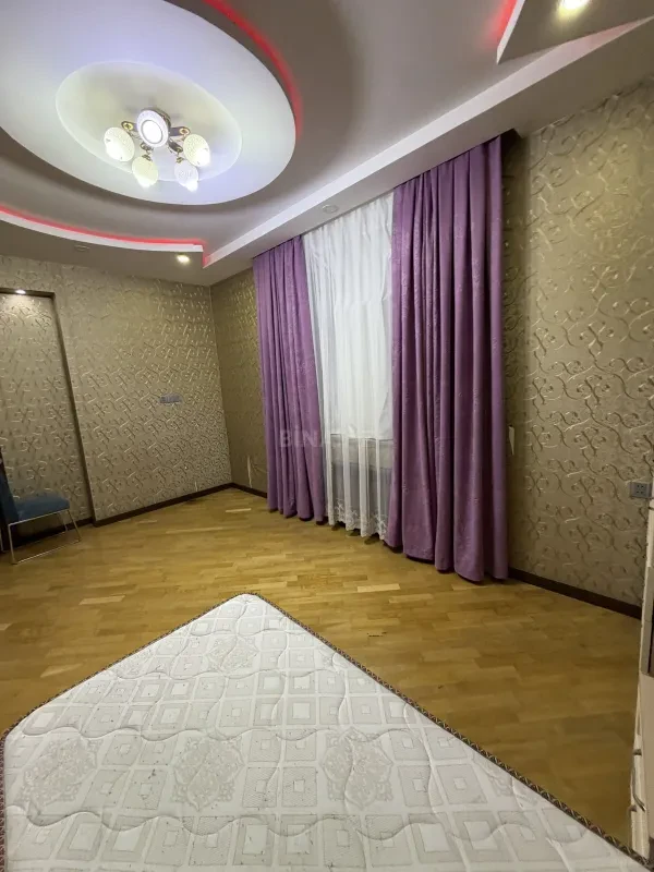 Kirayə verilir 3 otaqlı mənzil 120 m²