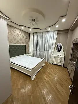 Kirayə verilir 3 otaqlı mənzil 120 m²