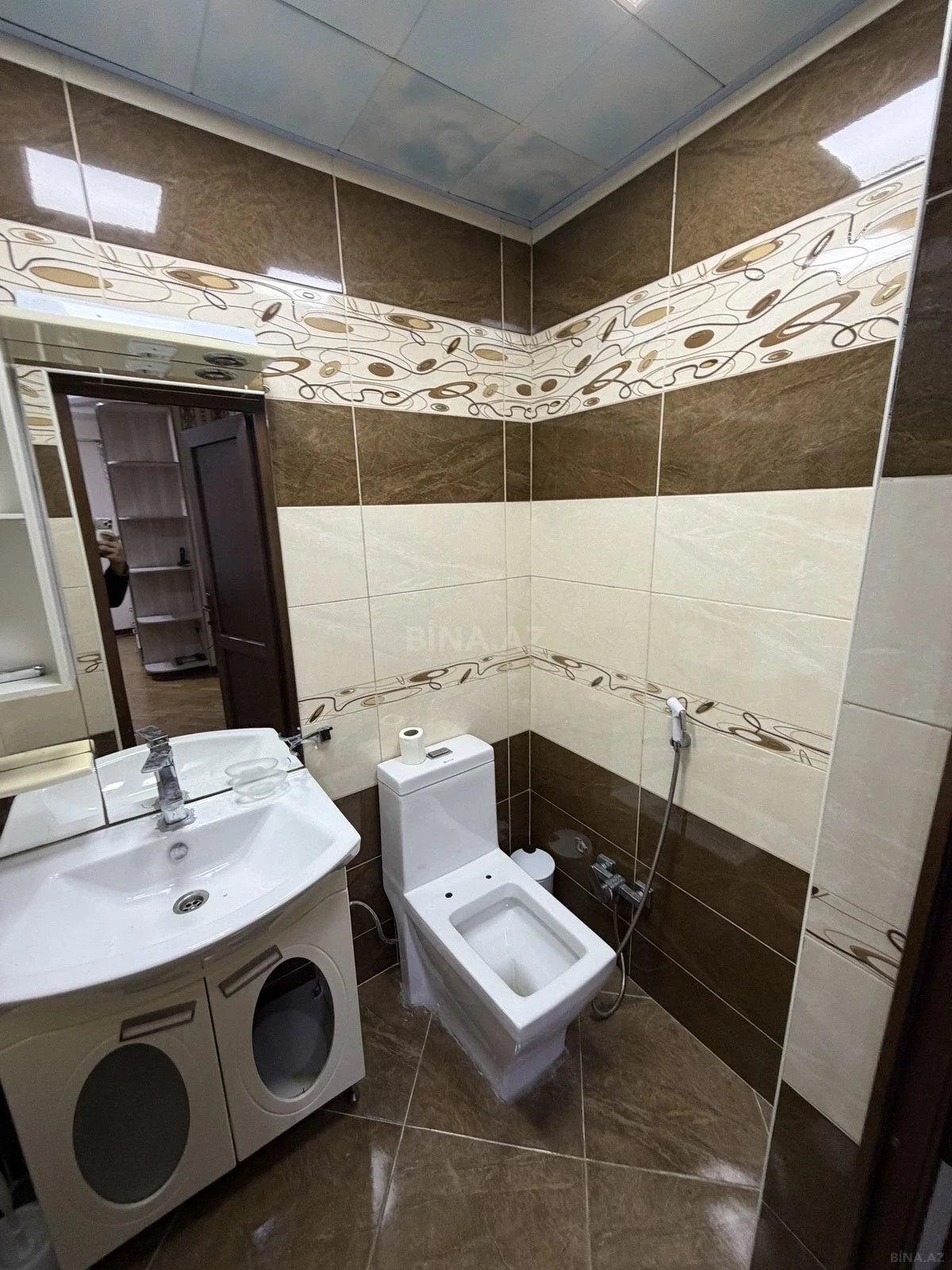 Kirayə verilir 3 otaqlı mənzil 120 m²