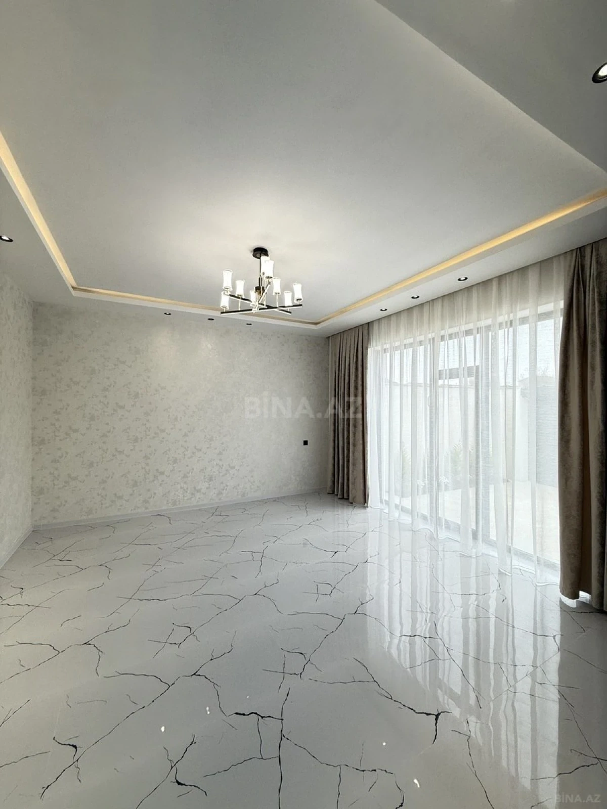 Satılır 4 otaqlı həyət evi 150 m²