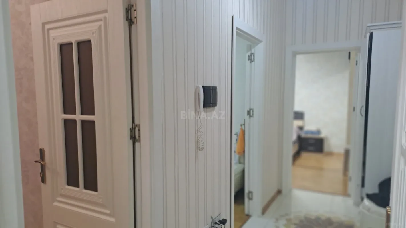 Satılır 2 otaqlı mənzil 62 m²