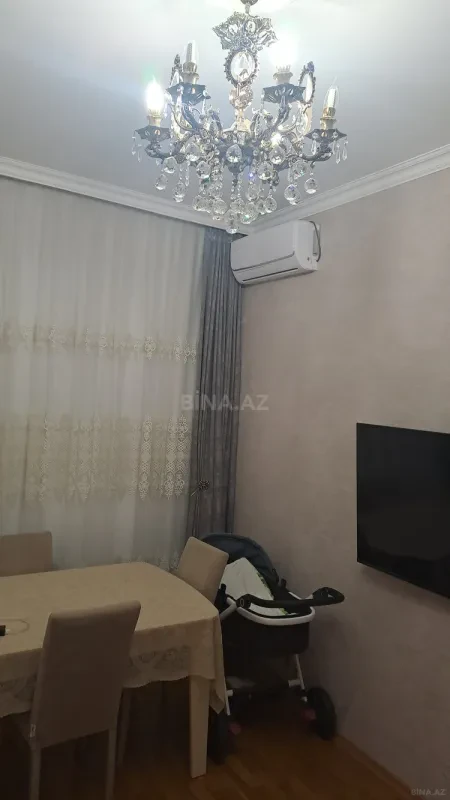 Satılır 2 otaqlı mənzil 62 m²