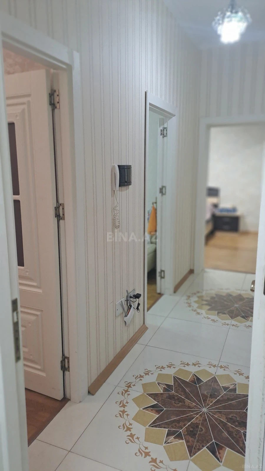 Satılır 2 otaqlı mənzil 62 m²