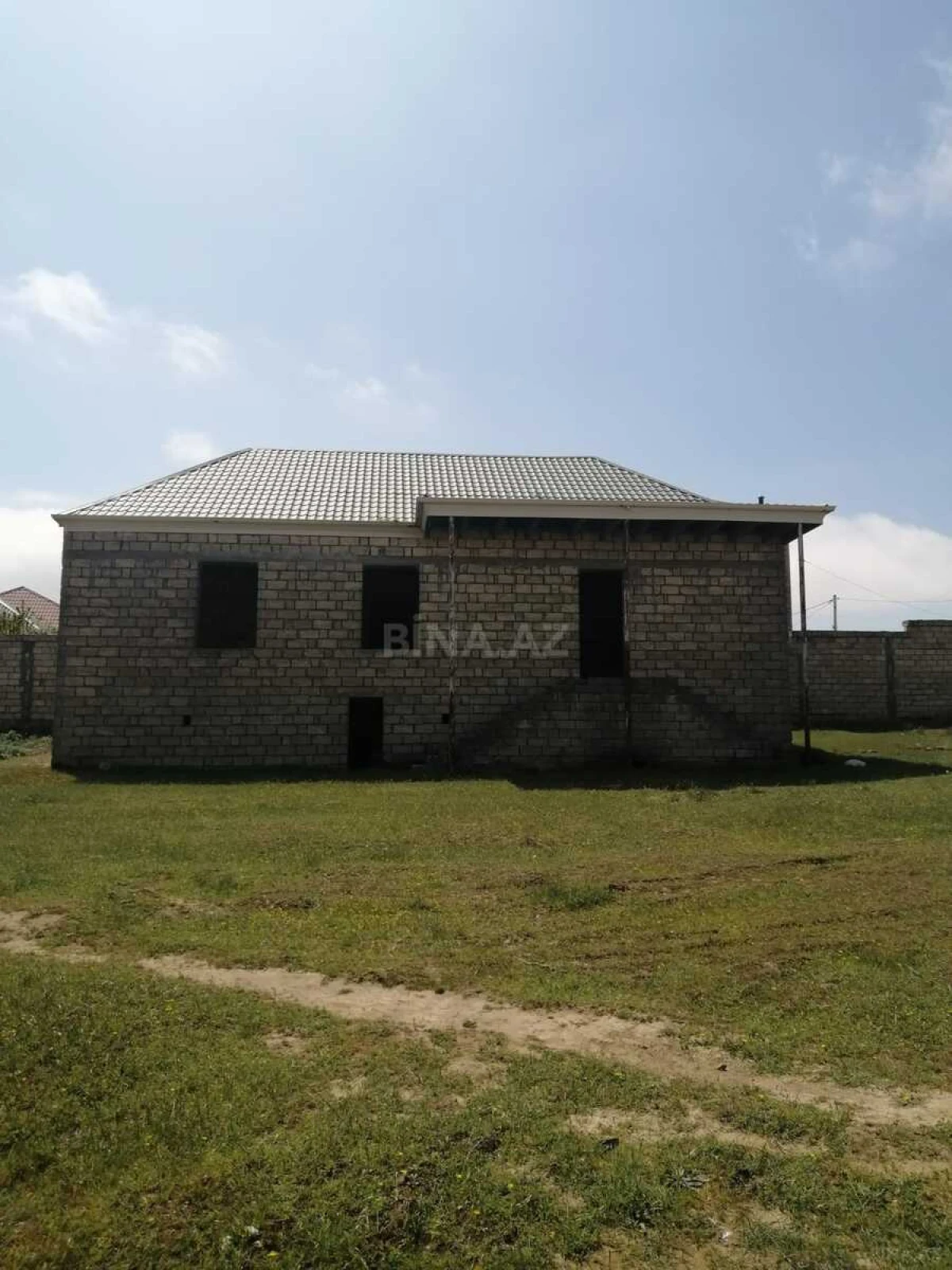 Satılır 3 otaqlı həyət evi 150 m²