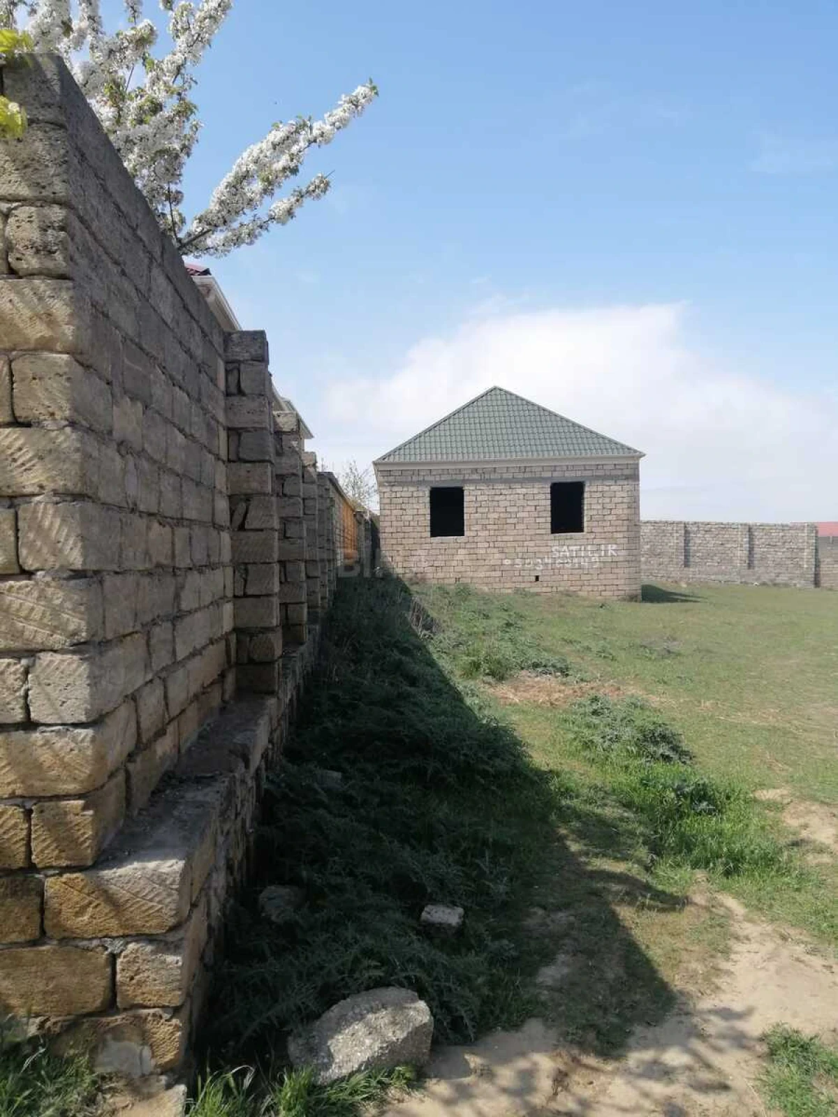 Satılır 3 otaqlı həyət evi 150 m²