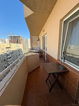 Satılır 4 otaqlı mənzil 160 m²