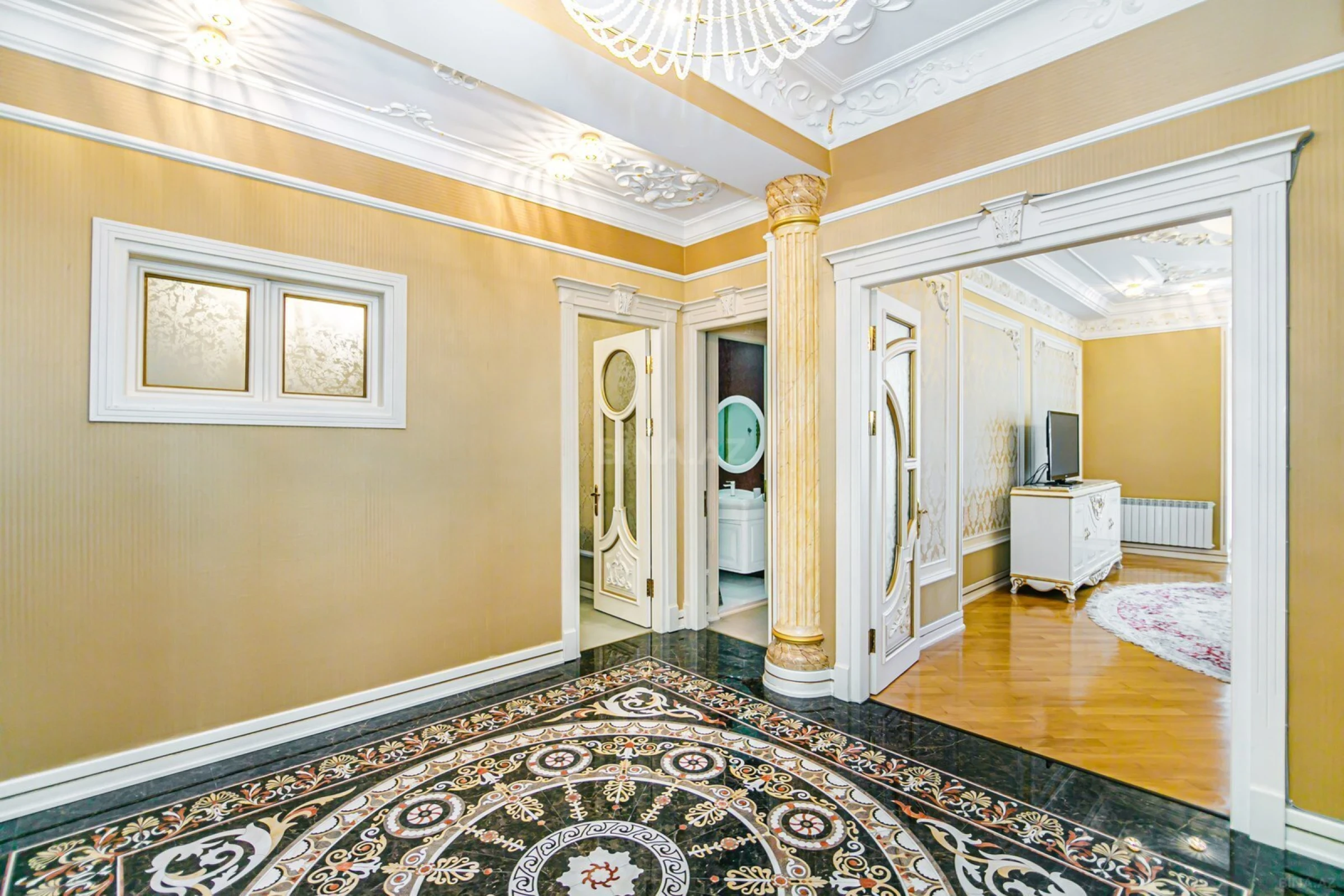 Kirayə verilir 3 otaqlı mənzil 130 m²