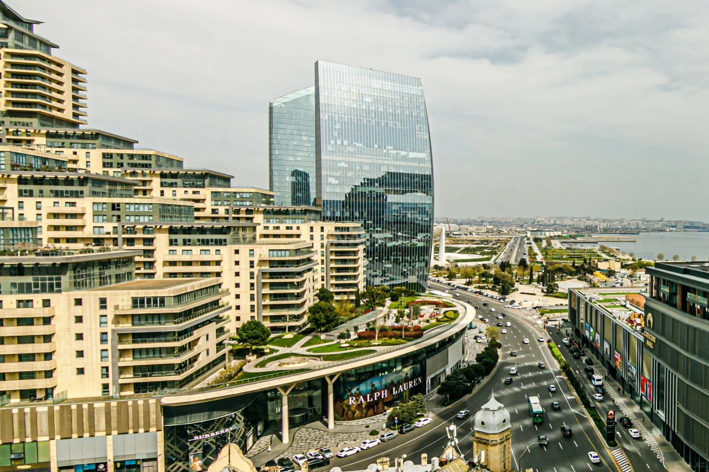 Kirayə verilir 3 otaqlı mənzil 130 m²