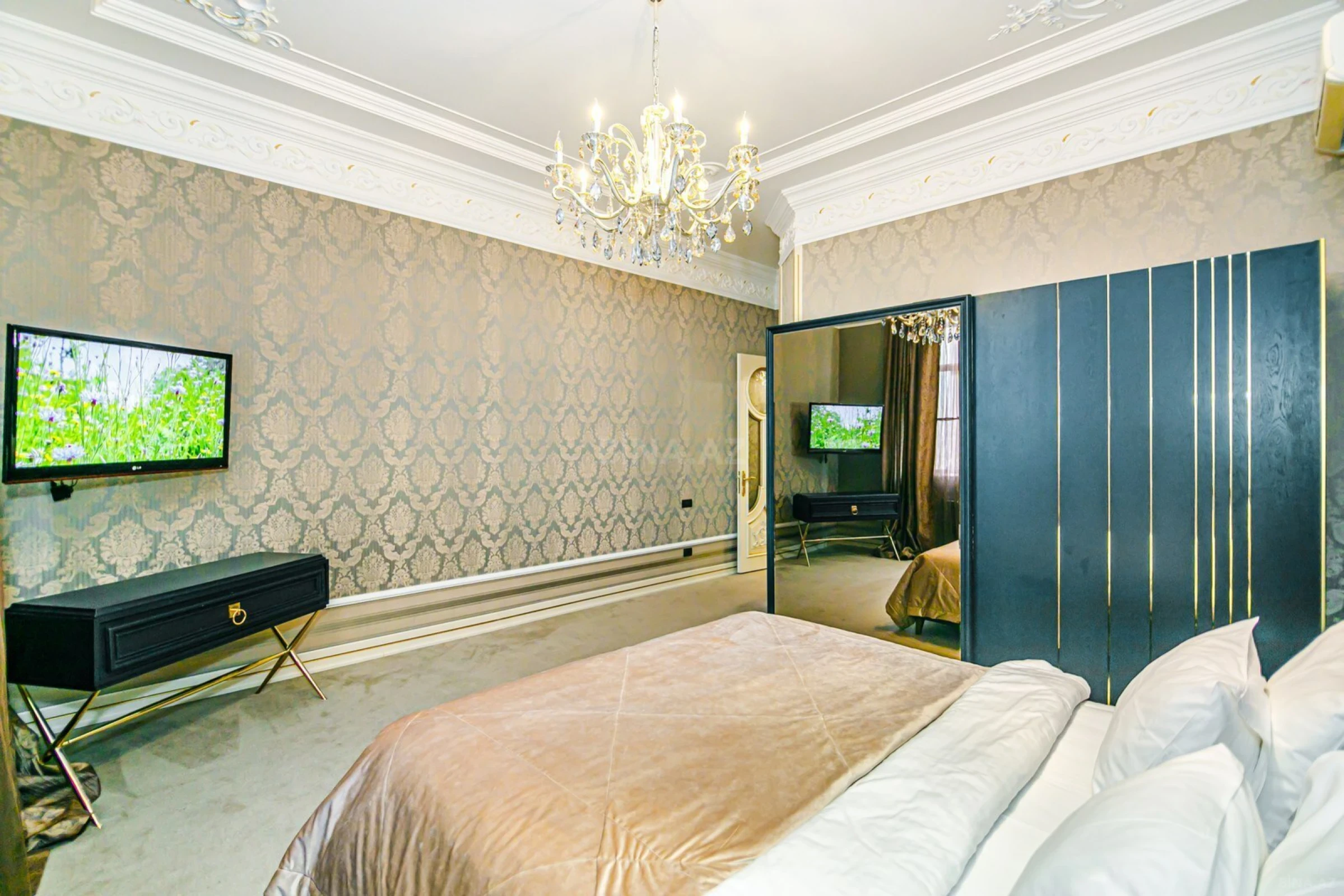 Kirayə verilir 3 otaqlı mənzil 130 m²