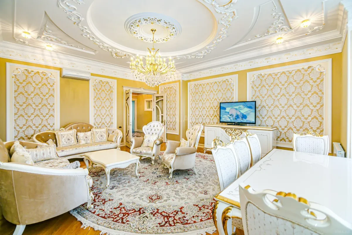 Kirayə verilir 3 otaqlı mənzil 130 m²