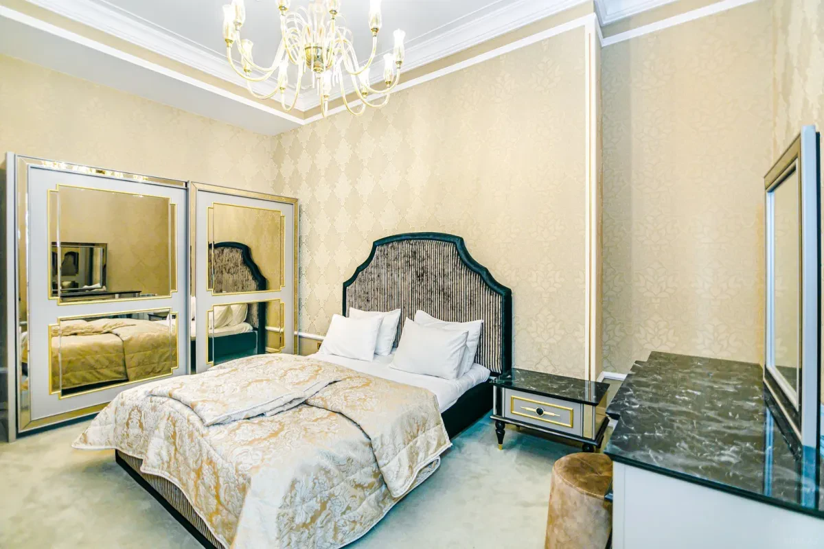 Kirayə verilir 3 otaqlı mənzil 130 m²