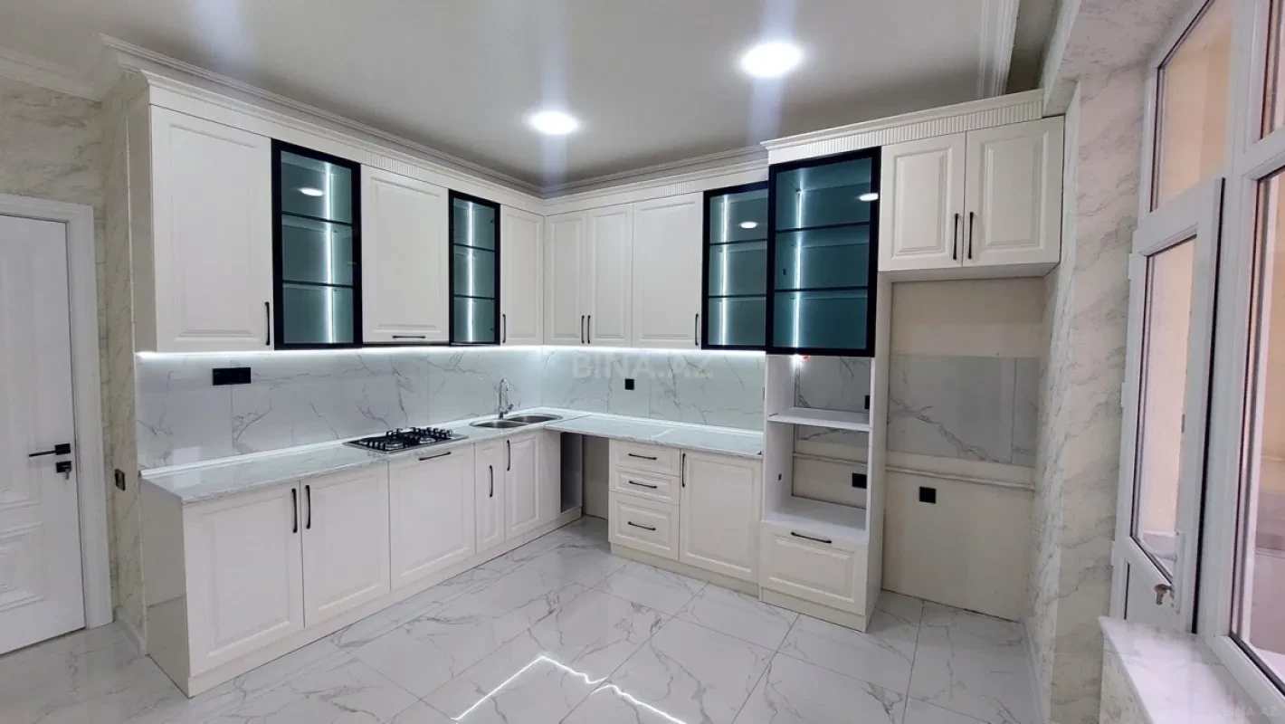 Satılır 3 otaqlı mənzil 107 m²