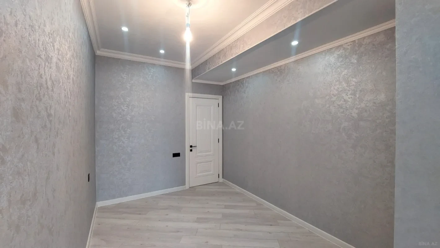 Satılır 3 otaqlı mənzil 107 m²
