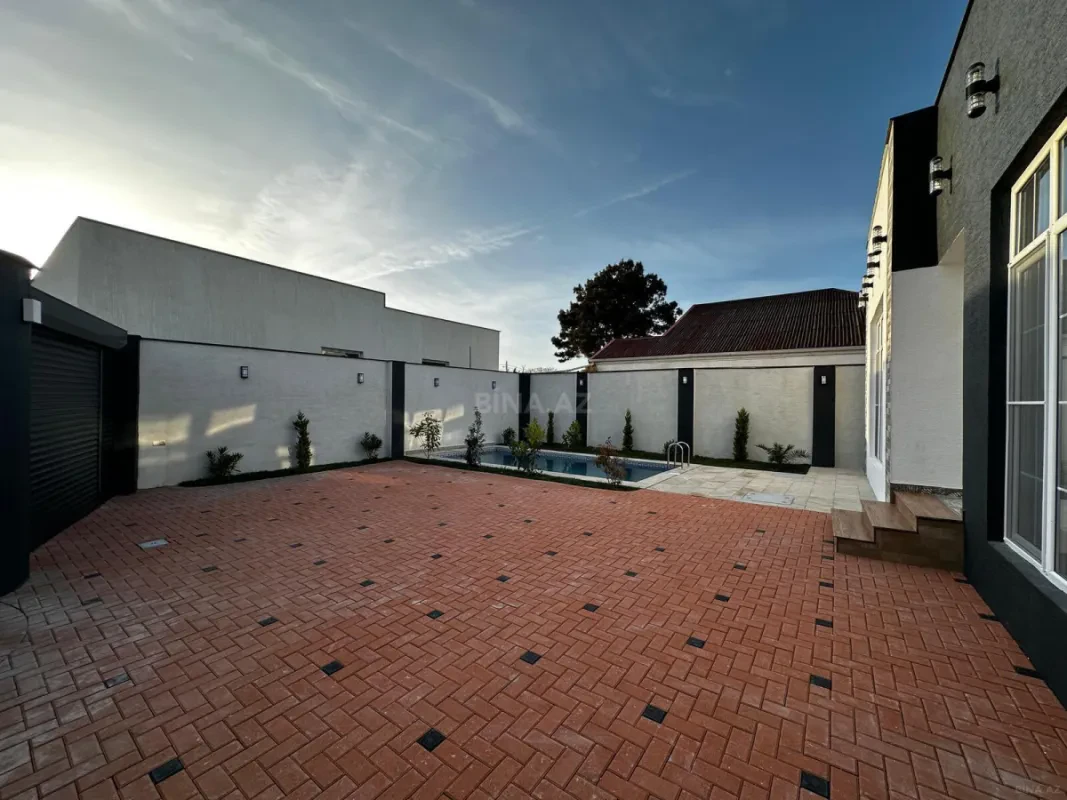 Satılır 4 otaqlı həyət evi 140 m²