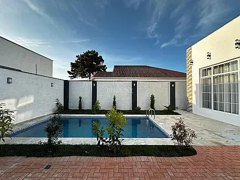 Satılır 4 otaqlı həyət evi 140 m²