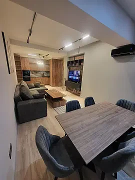 Kirayə verilir 2 otaqlı mənzil 65 m²