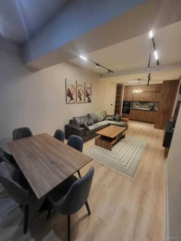 Kirayə verilir 2 otaqlı mənzil 65 m²