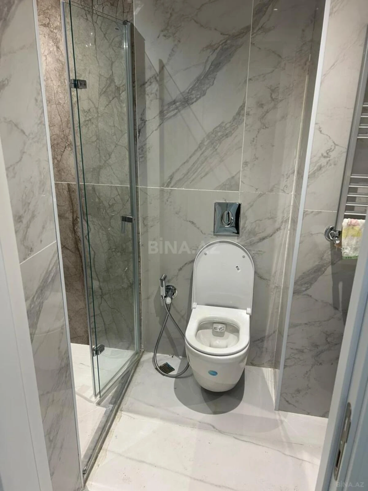 Kirayə verilir 2 otaqlı mənzil 60 m²