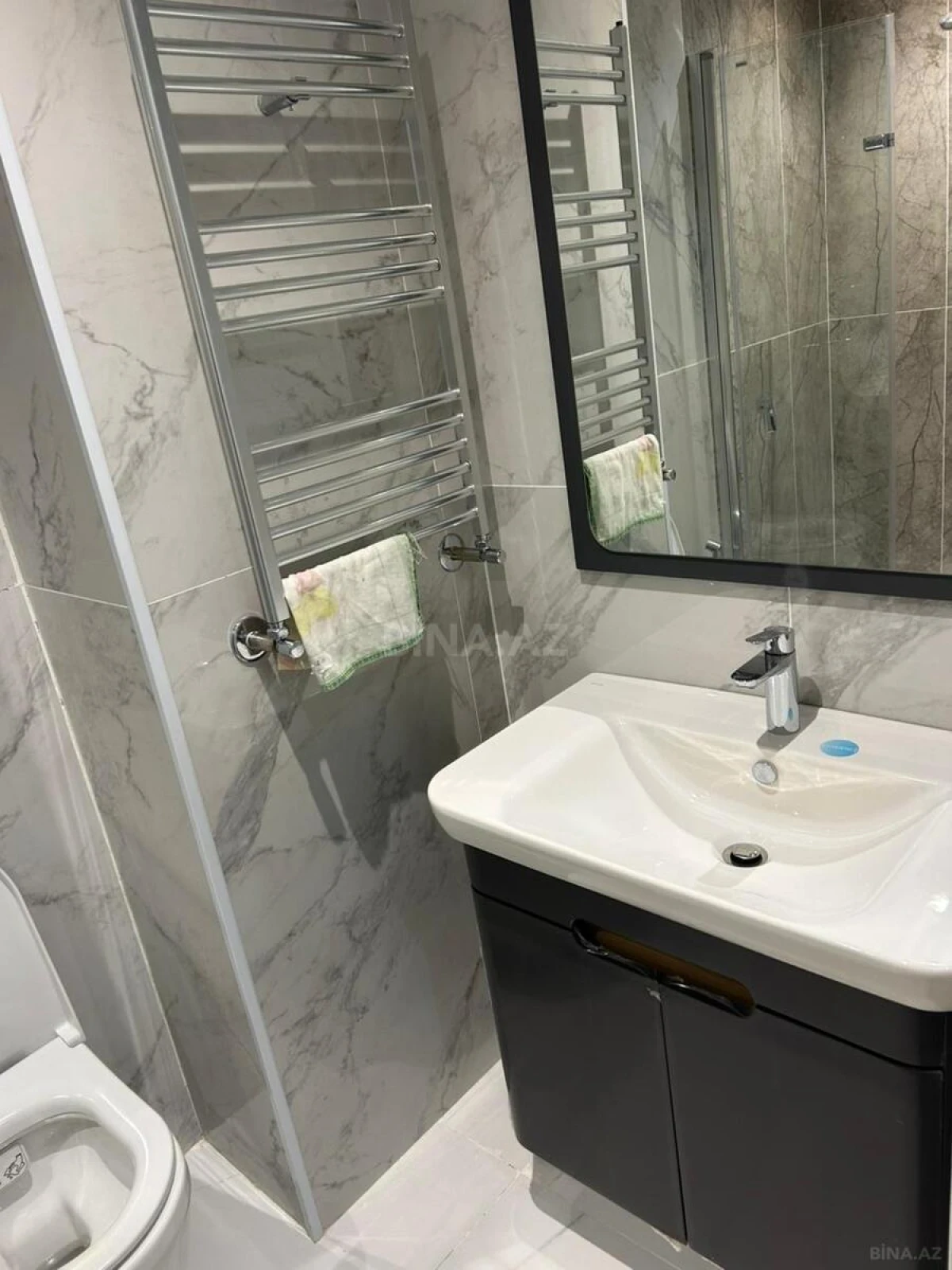 Kirayə verilir 2 otaqlı mənzil 60 m²