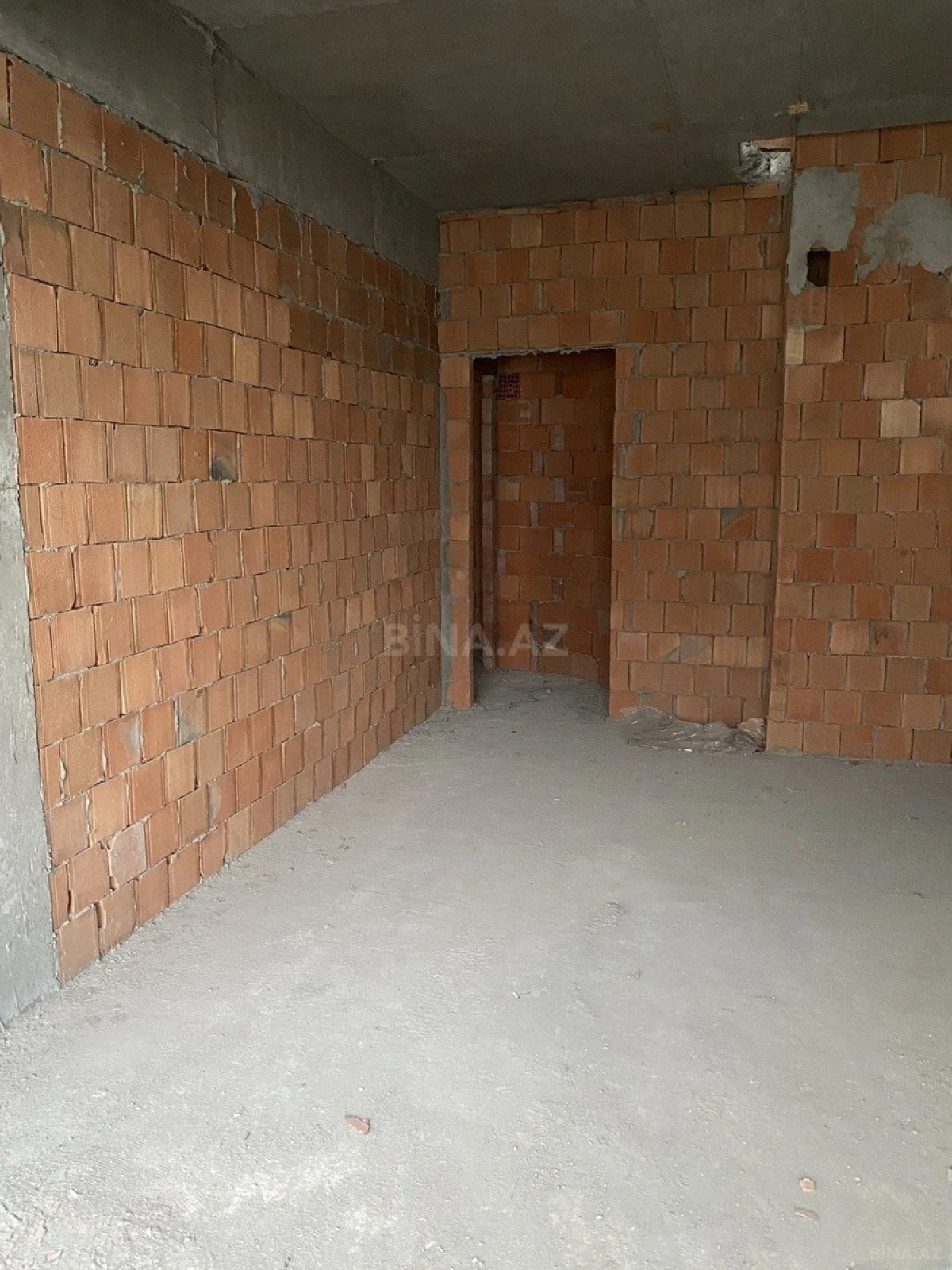 Satılır 3 otaqlı mənzil 108 m²