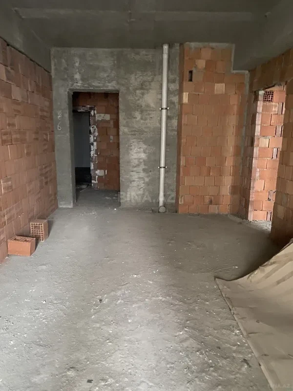 Satılır 3 otaqlı mənzil 108 m²